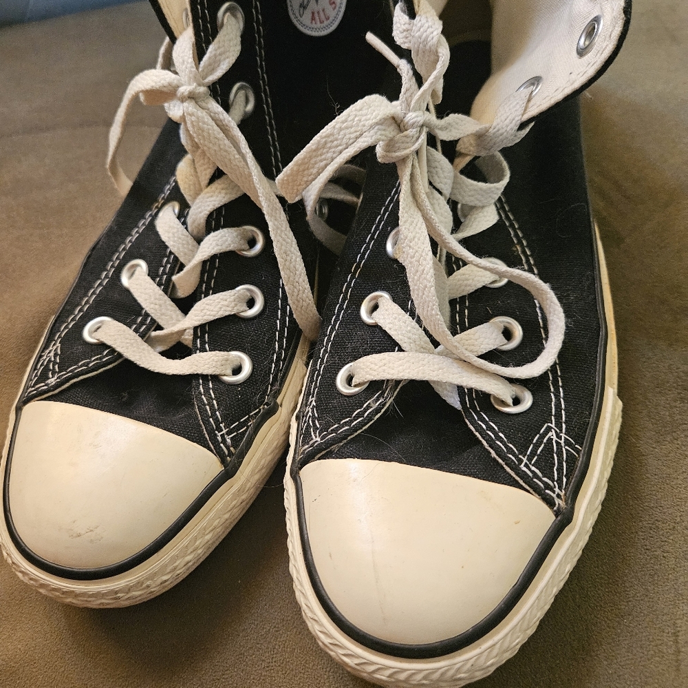 CONVERSE High Top Sneakers